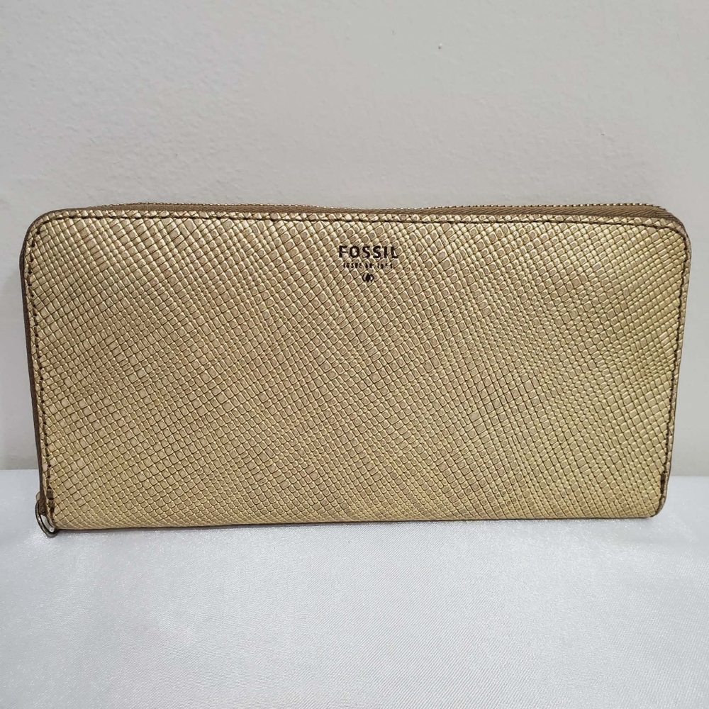 Fossil Gold Zip-Around Wallet - Picture 1 of 8